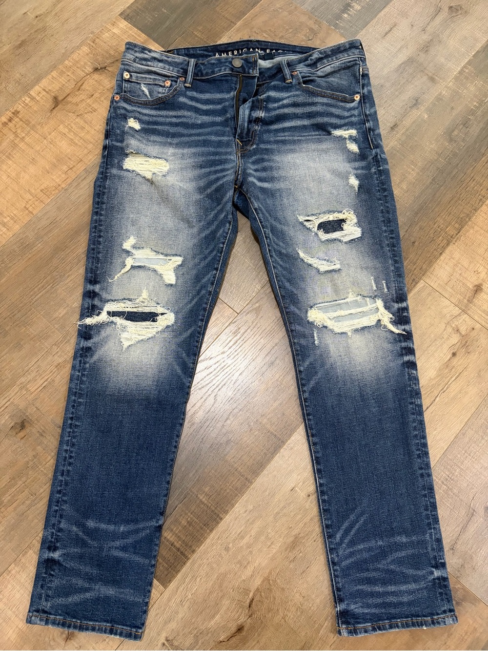 Men’s 36x30 American Eagle Slim Distressed Jeans – Light Wash
